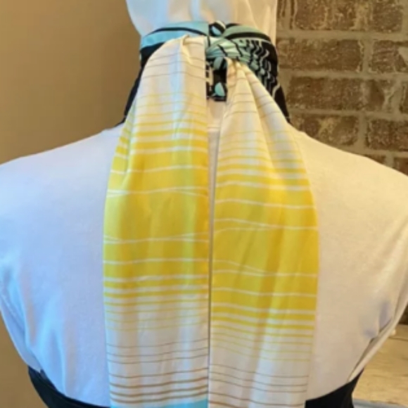 NEW🏷️BEBE HALTER TOP S - Picture 3 of 7